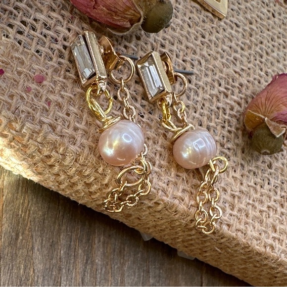 Gold freshwater pearls long balanced bar dangle earrings - Picture 1 of 3